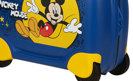 Sturdy wheels