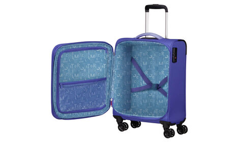 Voll ausgestatteter Innenraum: