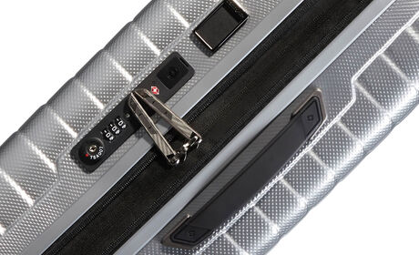 Practical interior with expandability