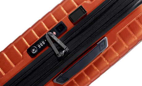 Practical interior with expandability