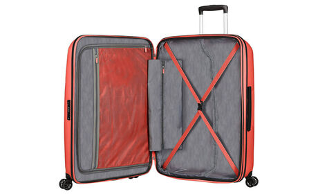 Interior organisation with extra zipped apron pocket