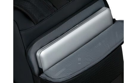 Laptop compartment 15.6"