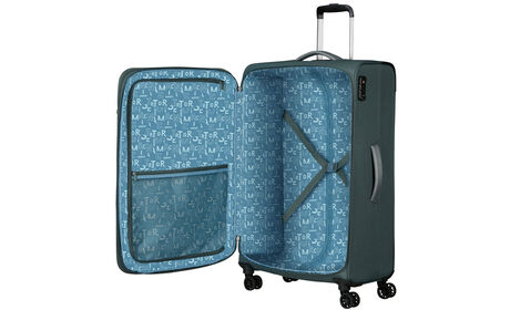 Voll ausgestatteter Innenraum: