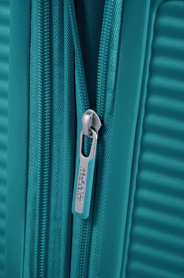 SoundBox Cabin luggage | American Tourister Soundbox Spinner Expandable 55cm  Jade Green