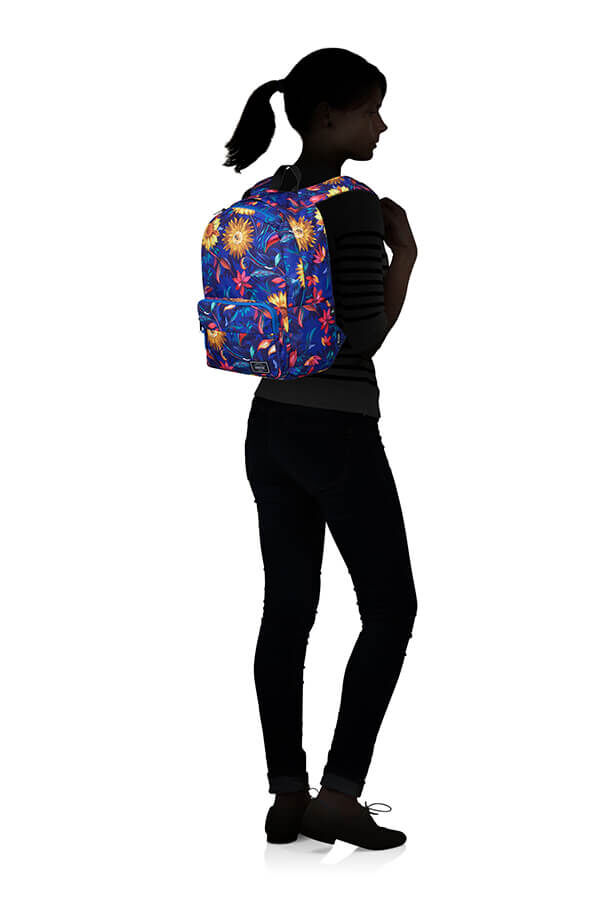 American Tourister Urban Groove Ug Lifestyle Bp 1  Sunflower American Tourister Urban Groove Ug Lifestyle Bp 1  Sunflower