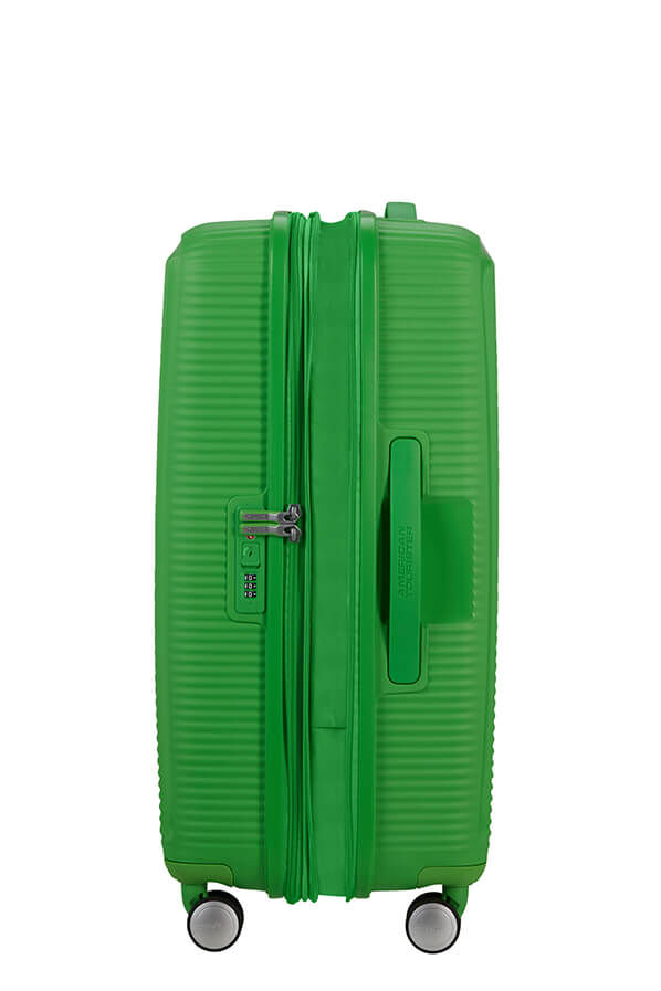 American Tourister SoundBox Spinner Expandable 67cm  Grass Green American Tourister SoundBox Spinner Expandable 67cm  Grass Green