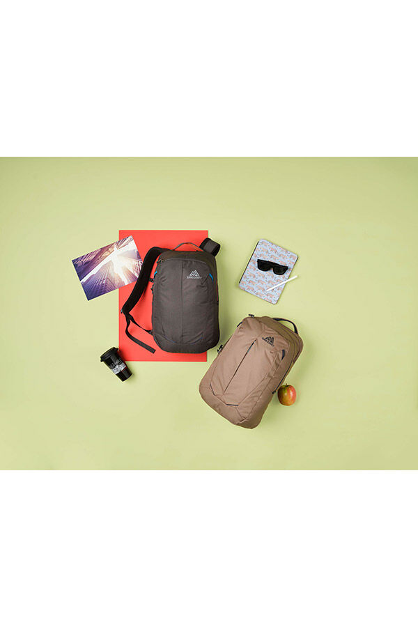 Gregory  RETNA 28  Carbon Sky