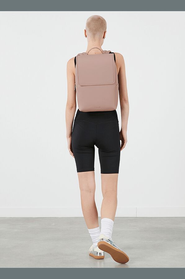 Lipault Lost In Berlin Square Backpack 2.0  Rose Quartz Lipault Lost In Berlin Square Backpack 2.0  Rose Quartz