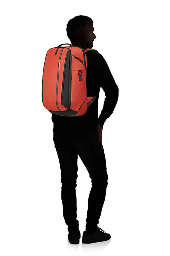 Samsonite Active Road Laptop Overnight Backpack 25L  Clay Samsonite Active Road Laptop Overnight Backpack 25L  Clay