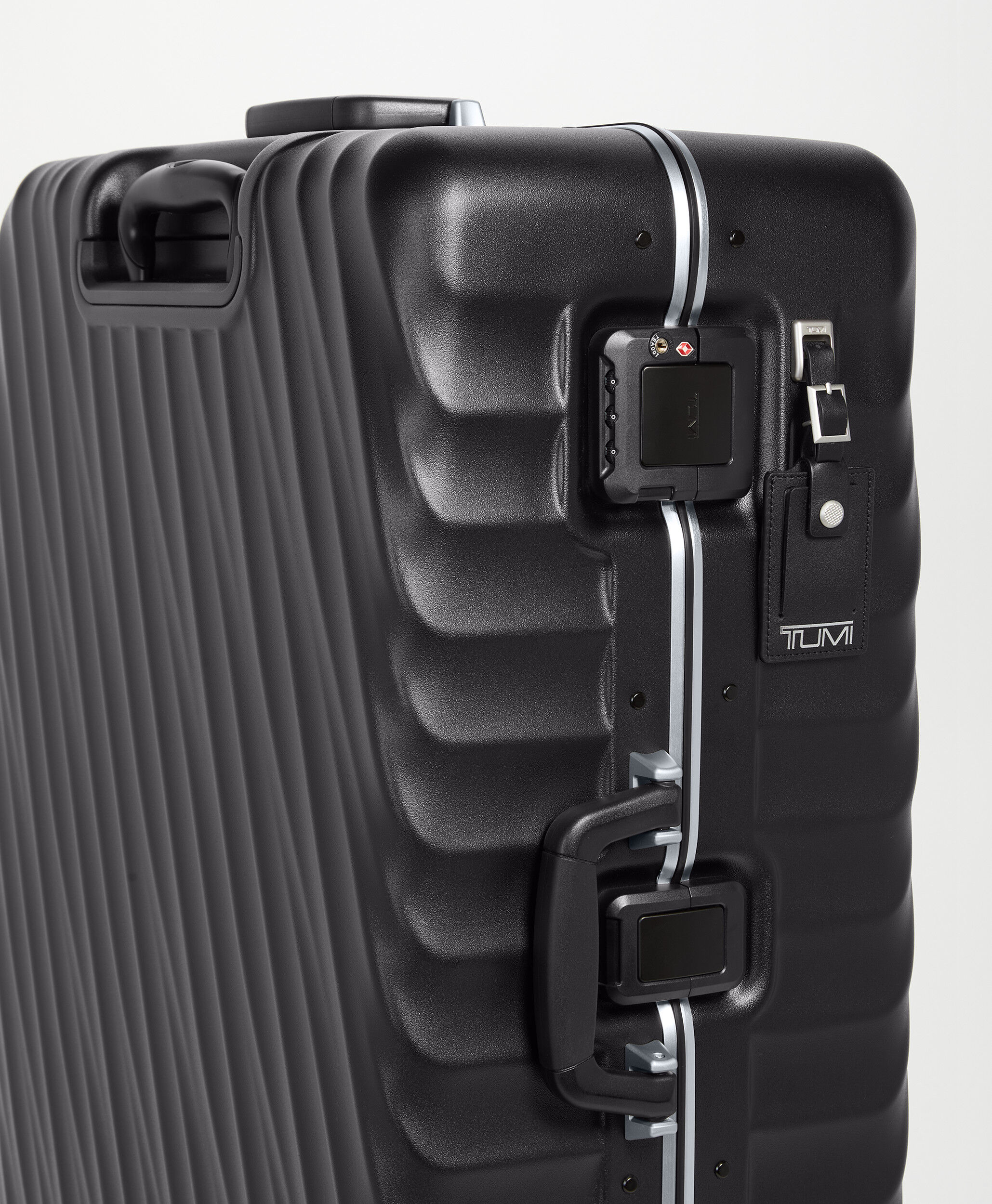 19 Degree Frame Checked Luggage 76cm