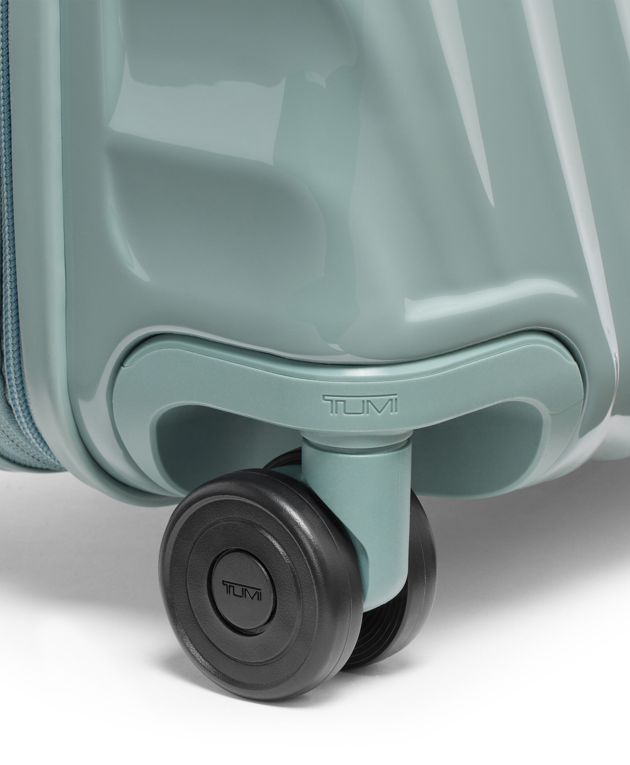 19 Degree Spinner Expandable (4 wheels) 55 cm - Cont.