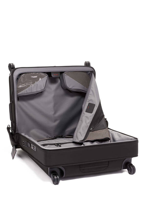 TUMI Alpha 3 EXT TRIP 4 WHL GMT BAG Black TUMI Alpha 3 EXT TRIP 4 WHL GMT BAG Black