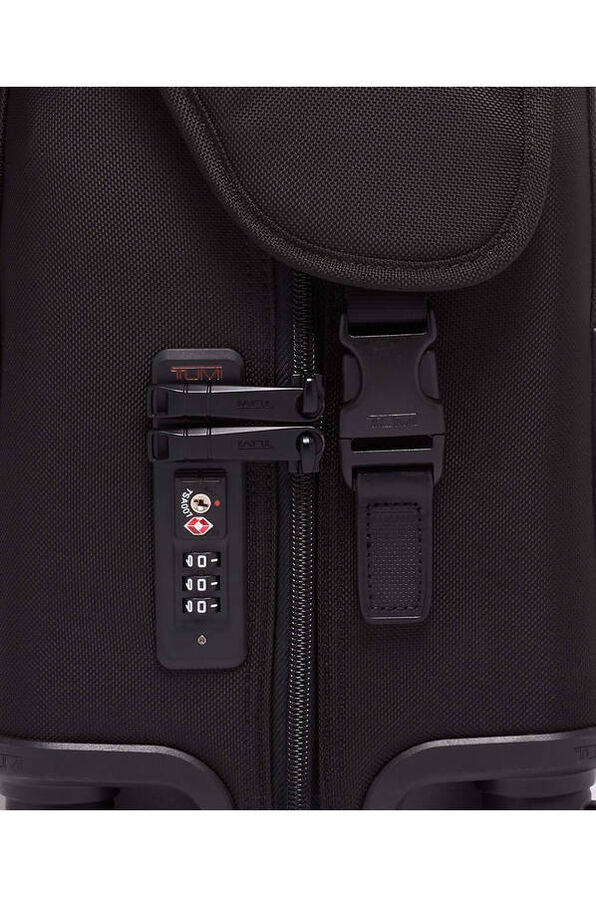 TUMI Alpha 3 GARMENT 4 WHL C/O Black TUMI Alpha 3 GARMENT 4 WHL C/O Black